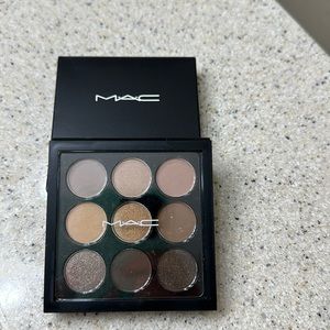 MAC EYESHADOW AMBER X 9